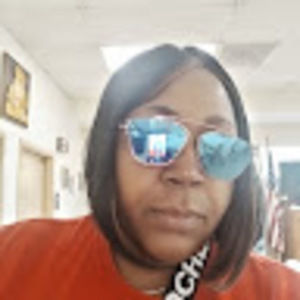 Meet your Posher, Cynthia